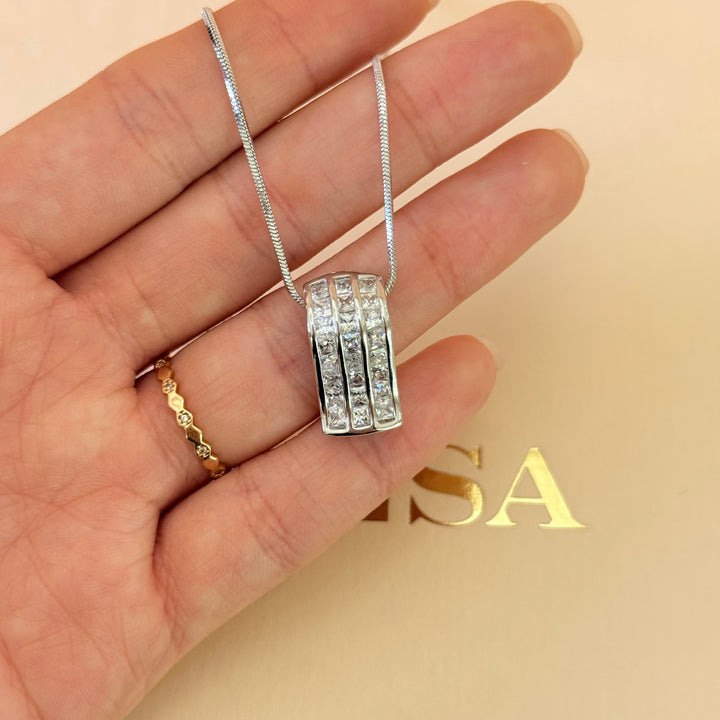 Curved zircone silver set