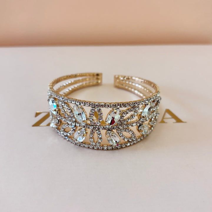 Elegant rhinestone bangle