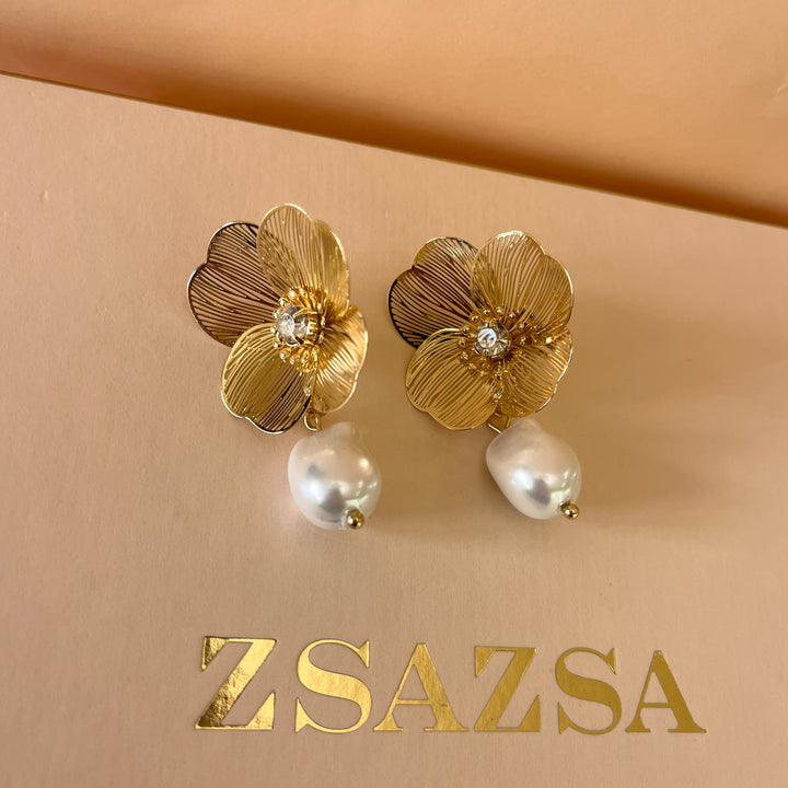 flower pearls and gold plated earrings