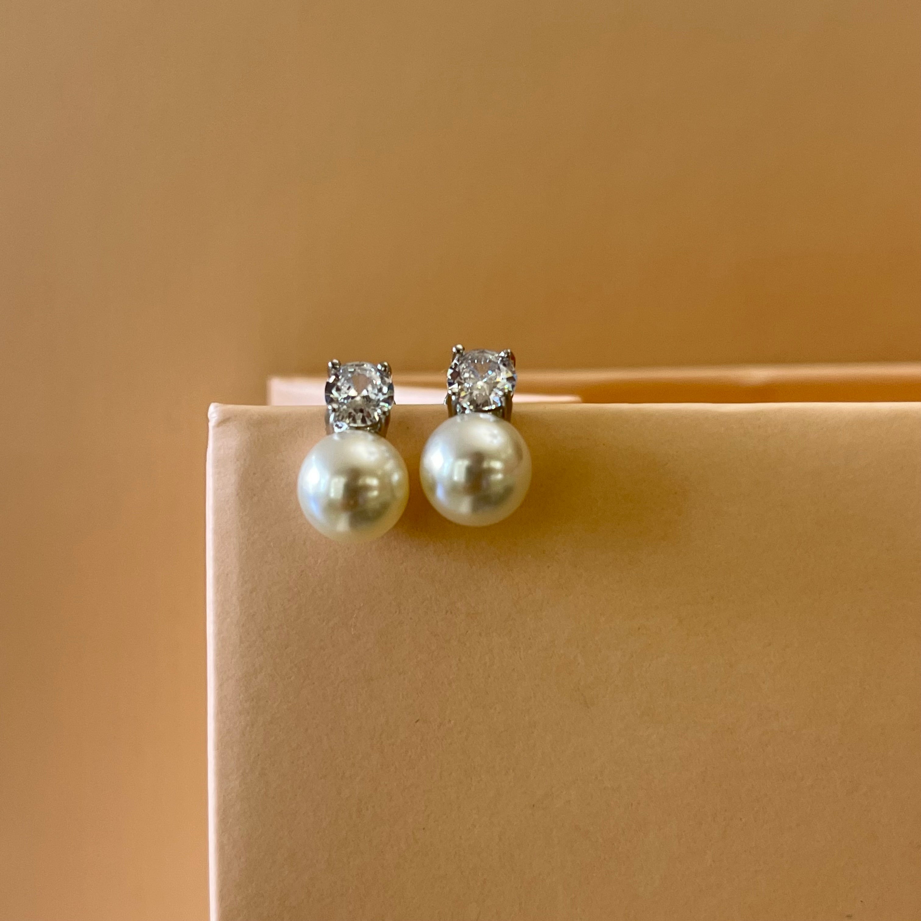 Zircone & pearls set