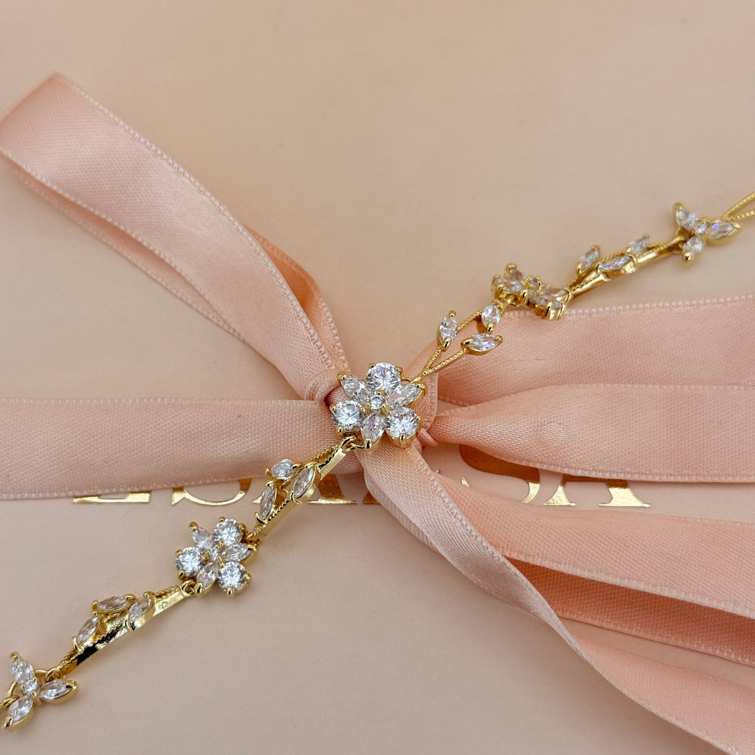 Flower zircone gold plated earrings and bracelet