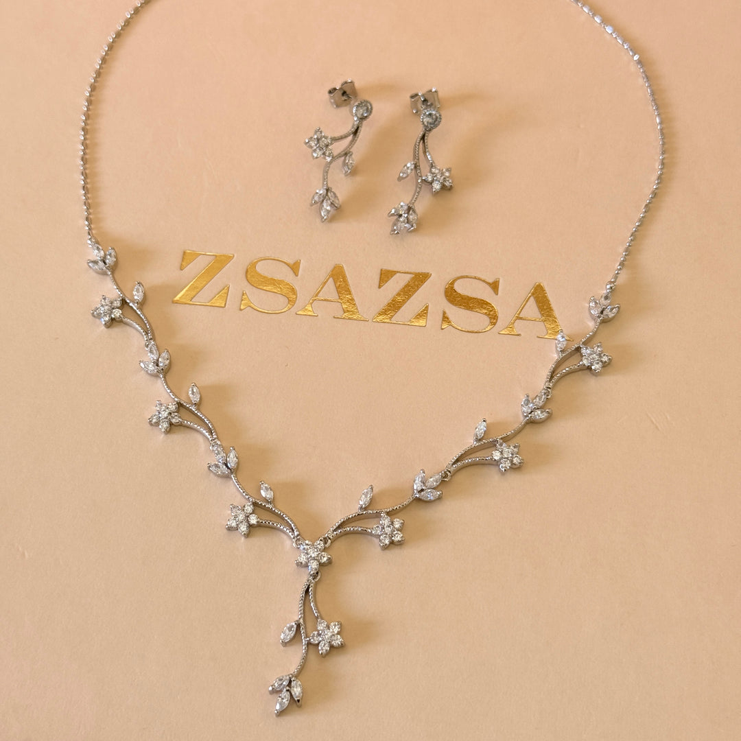 Flower and leaves zircone silver set