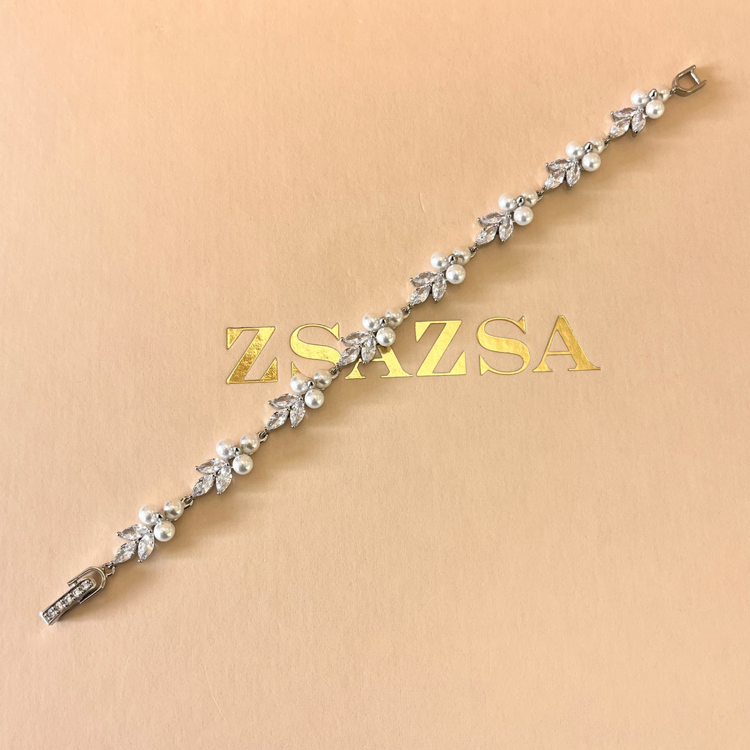 Zircone & Pearl marquise white gold plated set