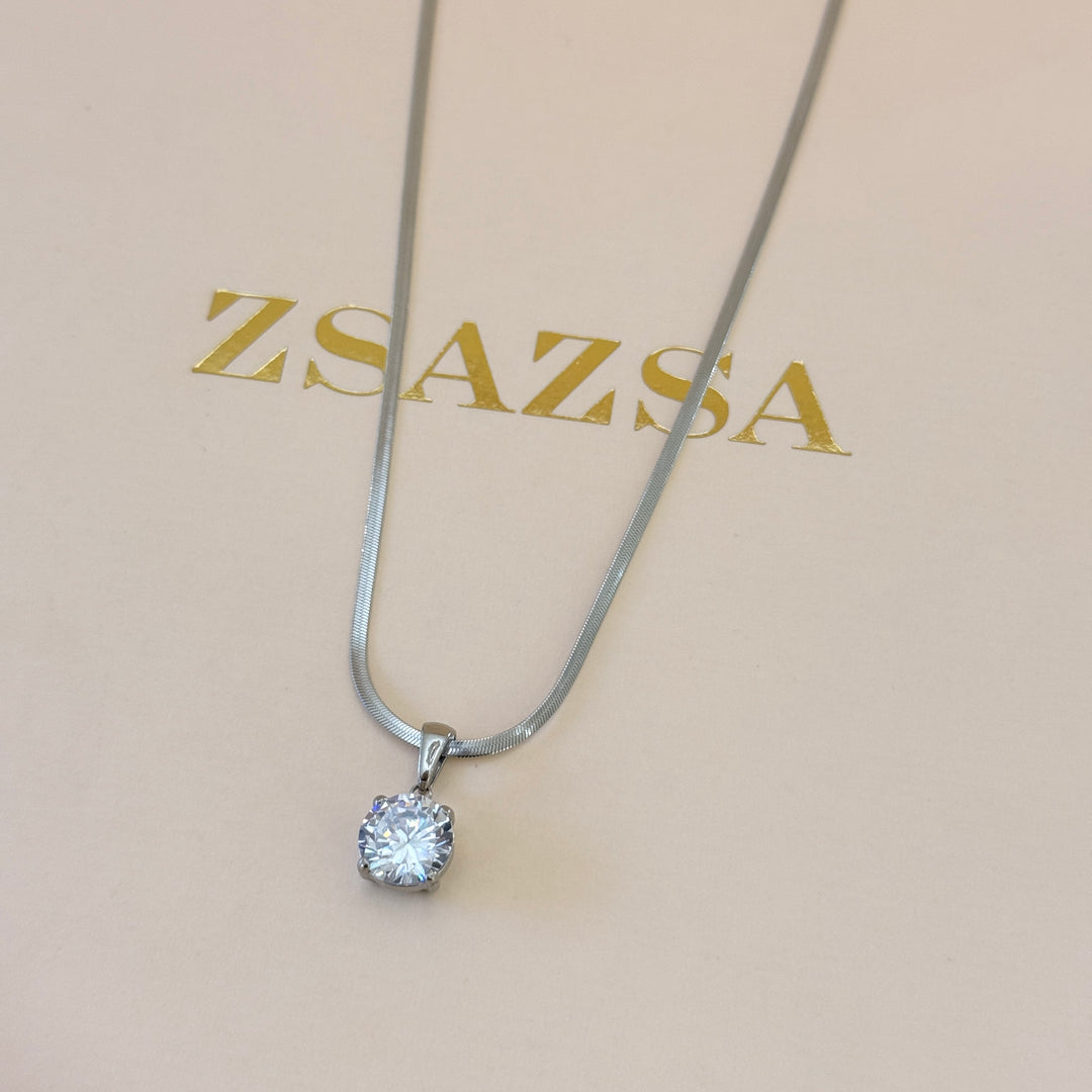 Large solitaire zircone silver pendant