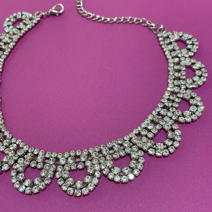 Elegant choker