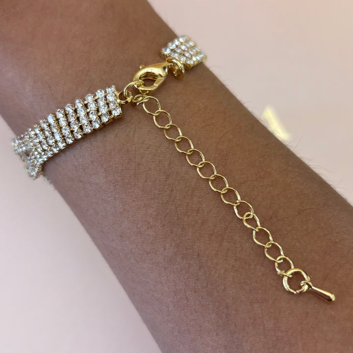 Twisted bracelet