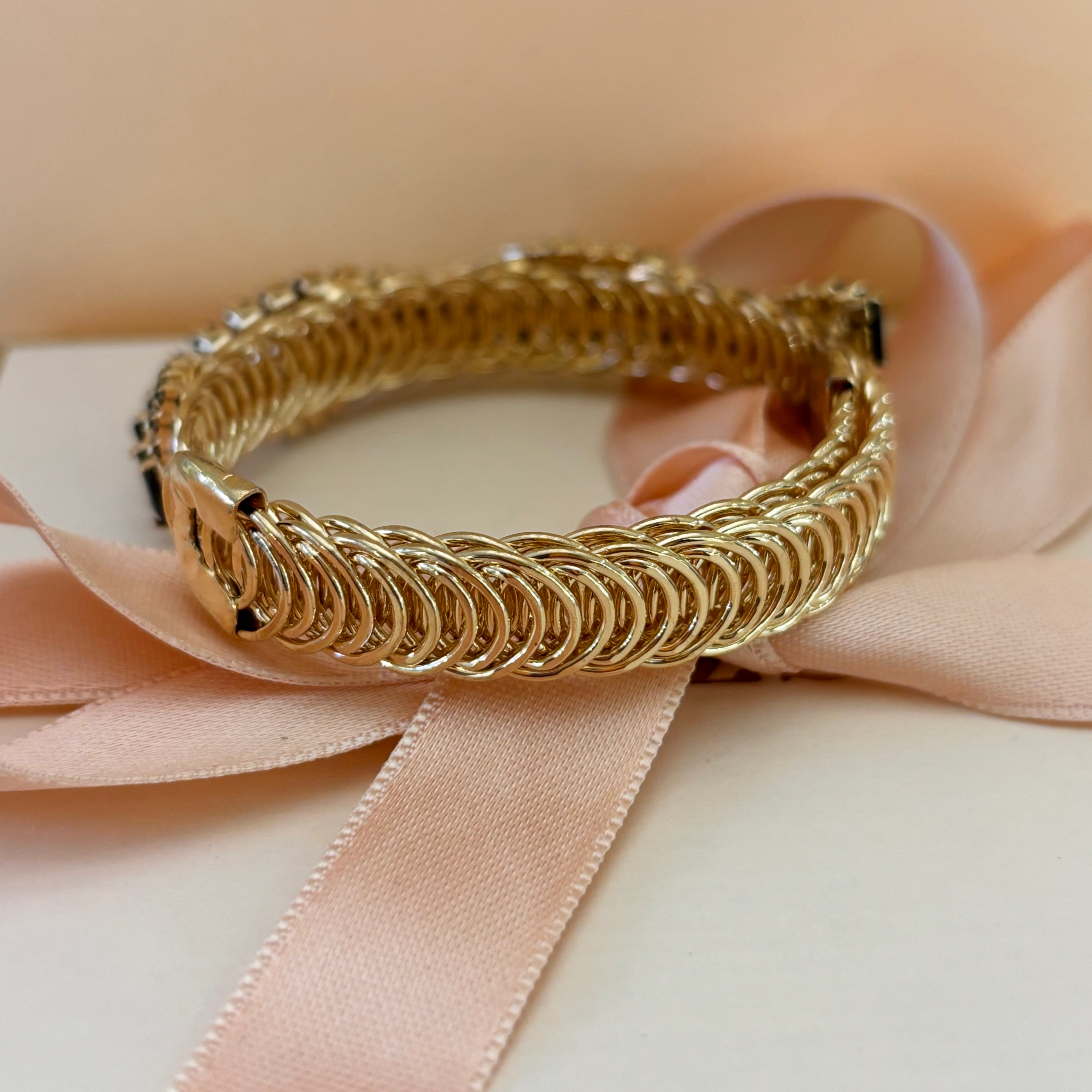 Elegant twisted bangle