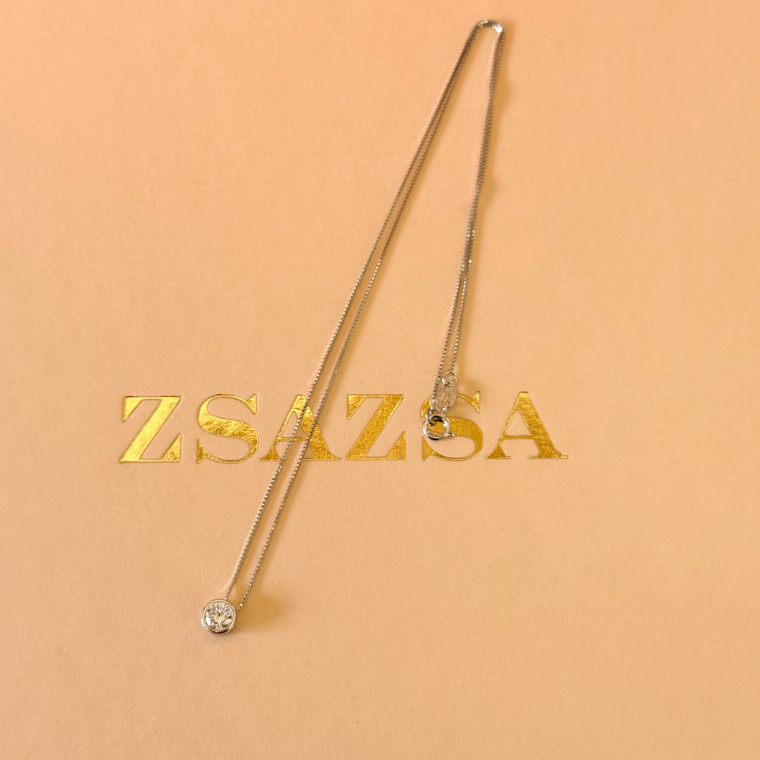 Medium solitaire zircone sterling silver pendant