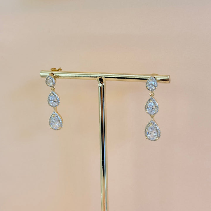 Teardrops zircone gold plated earrings