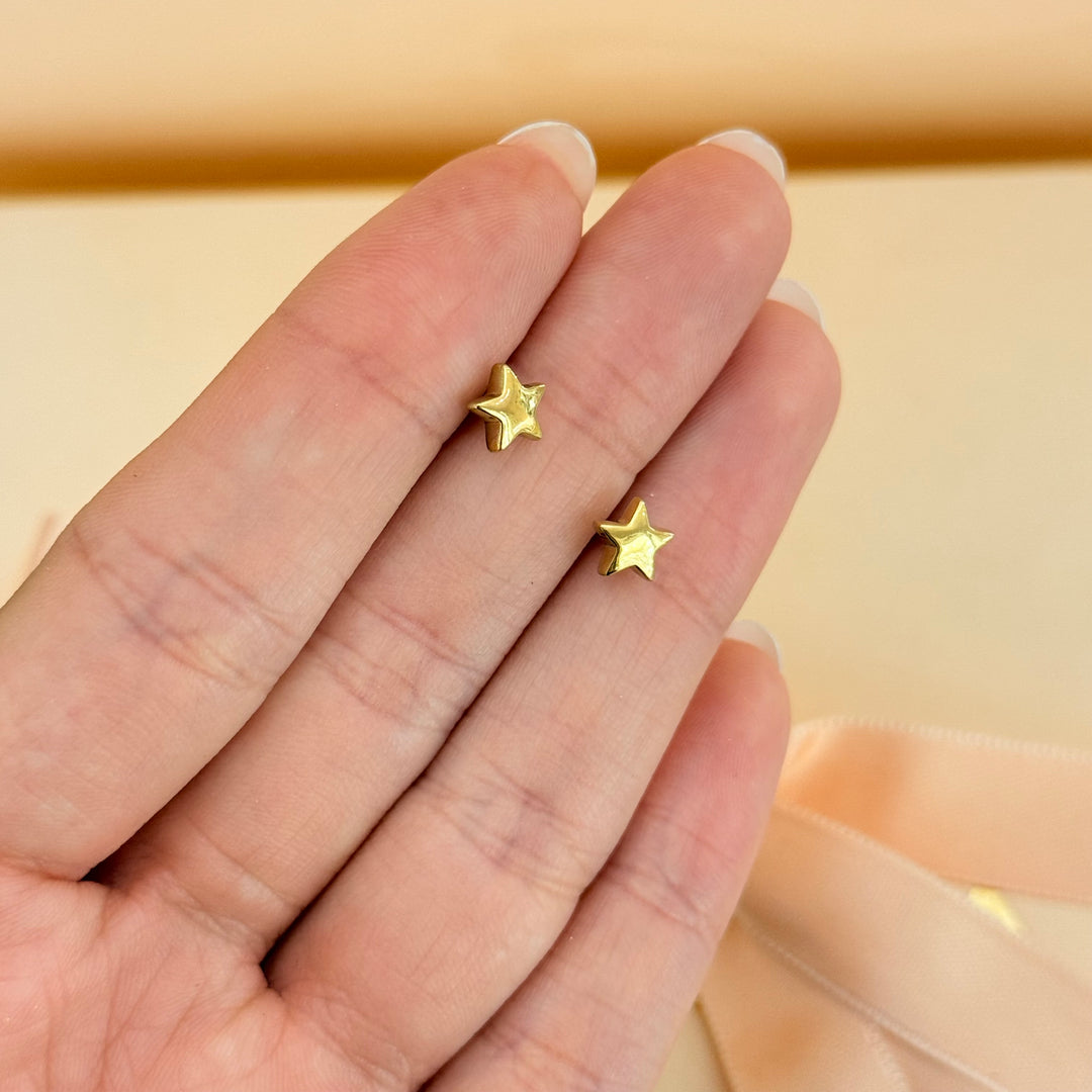 Dainty gold plated stars earrings