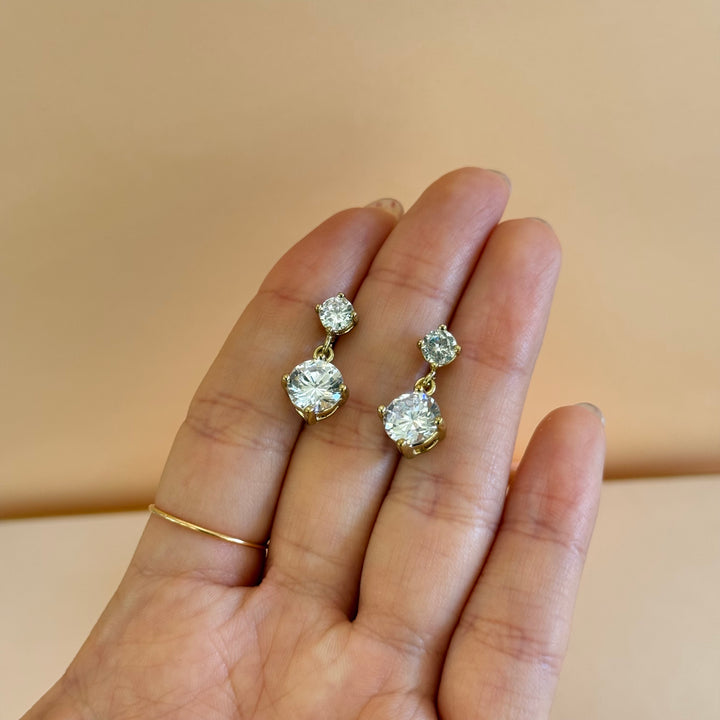 Round dangling zircone gold plated earrings