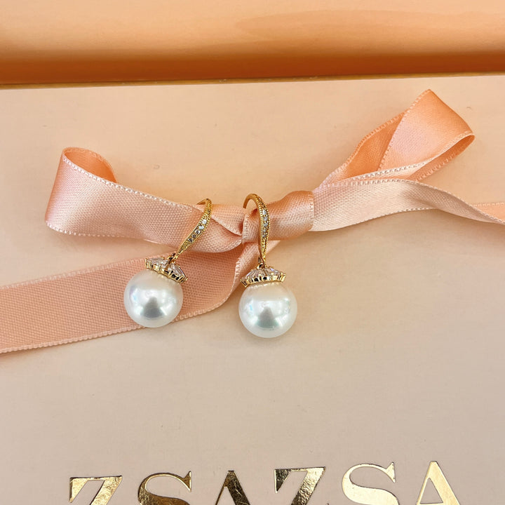 Baguette zircone and white pearl gold plated hooks