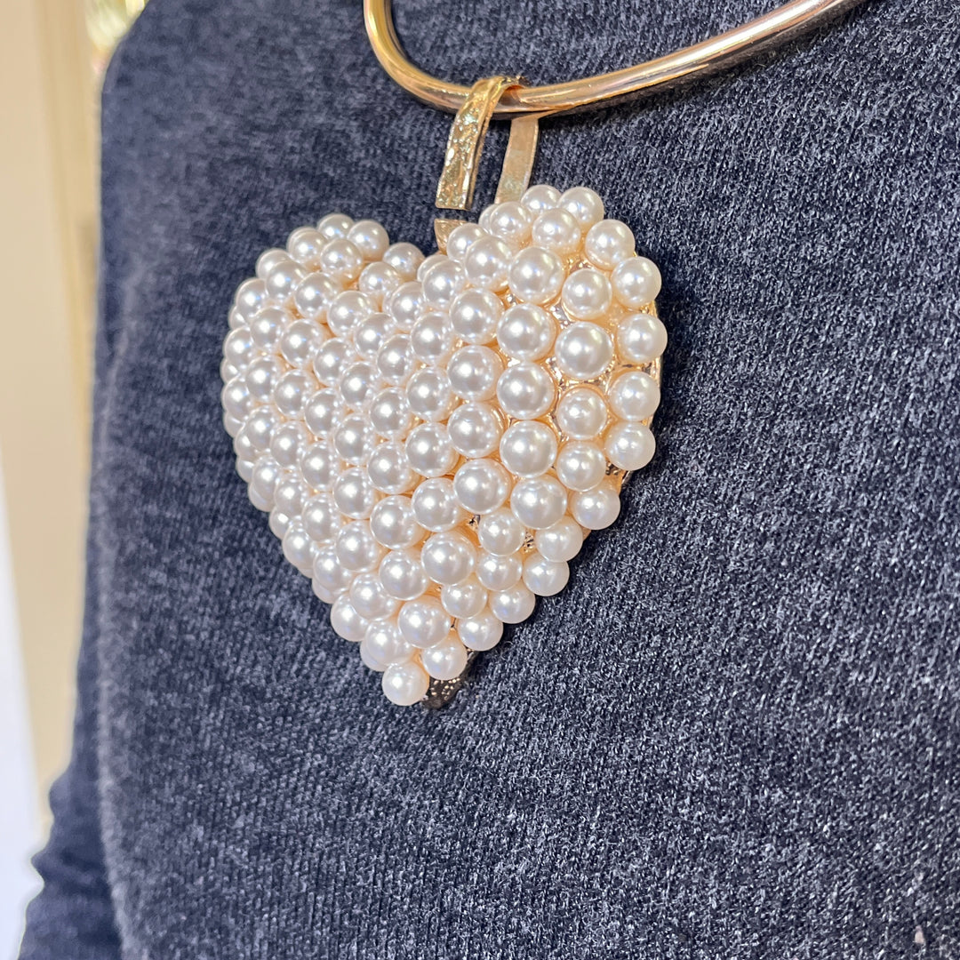 Heart pearls gold plated necklace