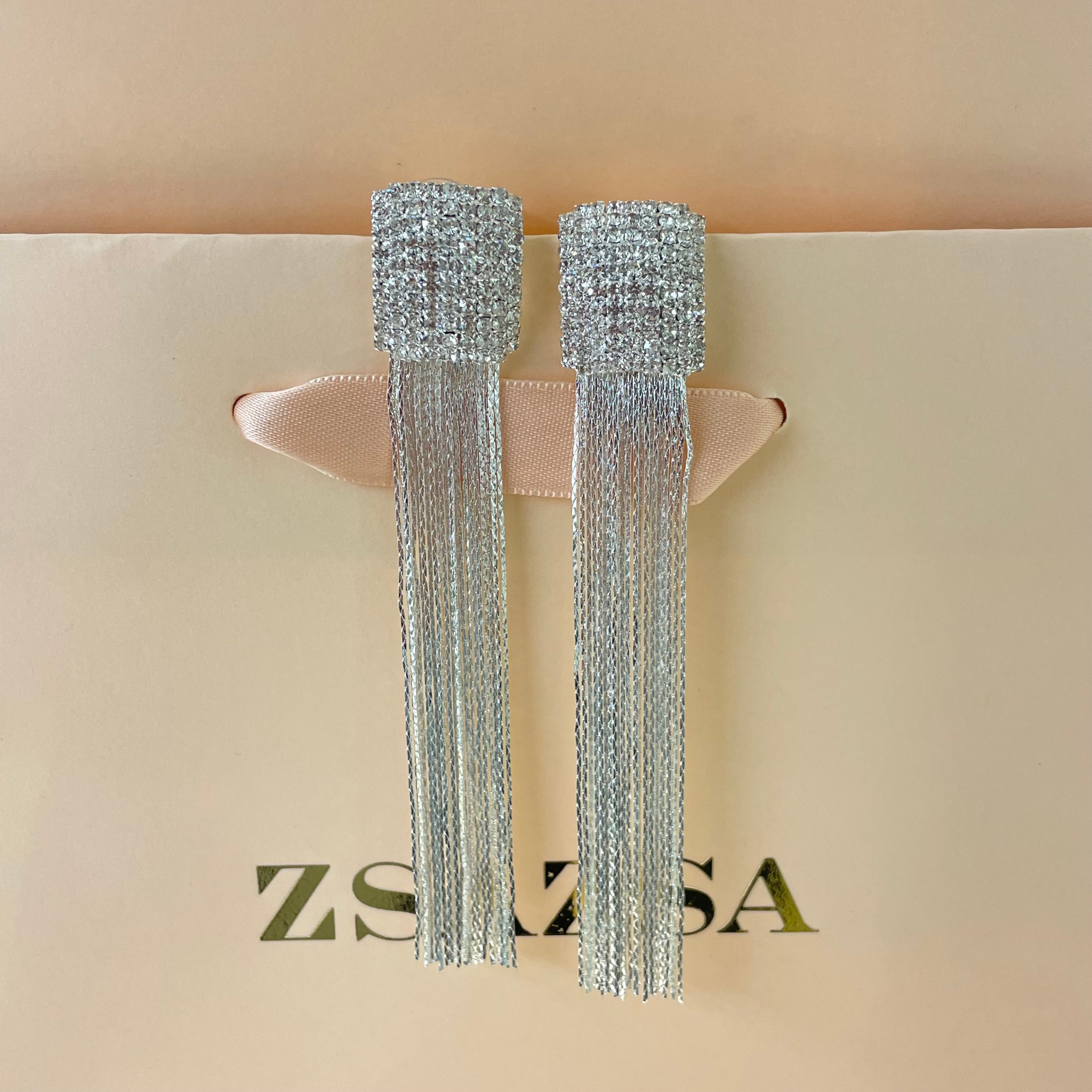 Elegant earrings