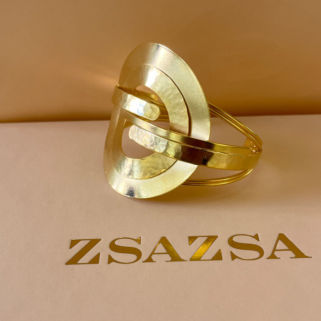 Gold handmade bangle