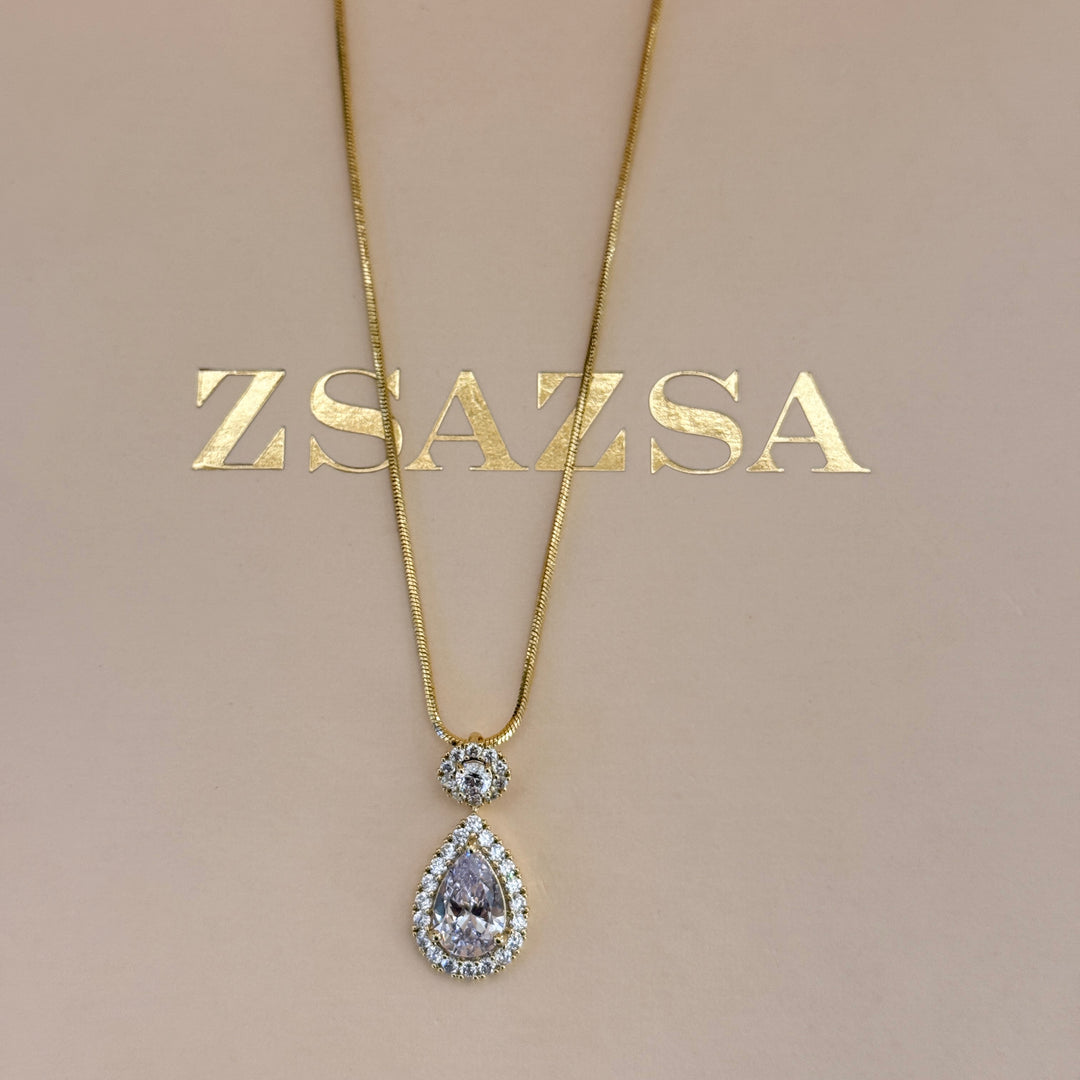 Teardrop zircone gold plated pendant set