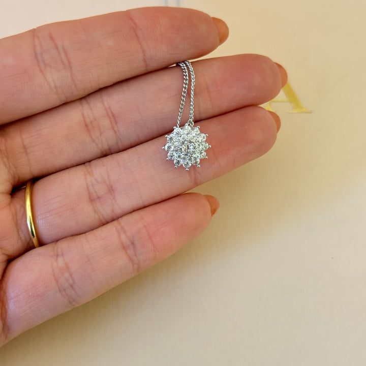 Dainty flower zircone silver pendant and bracelet
