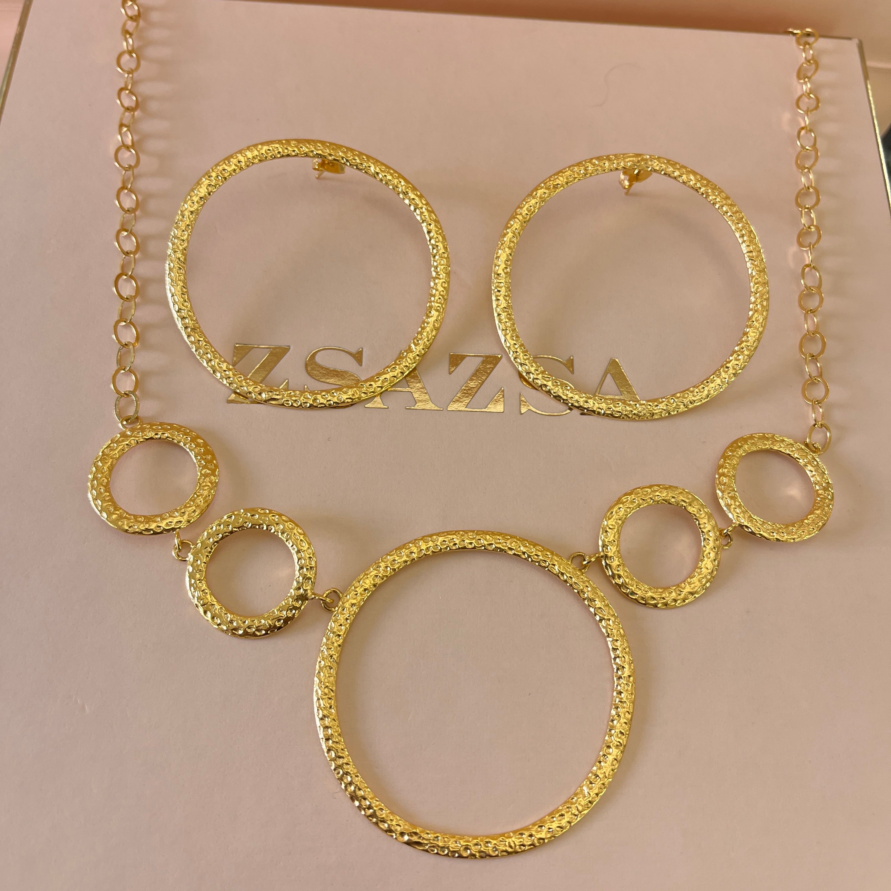 Round gold handmade set