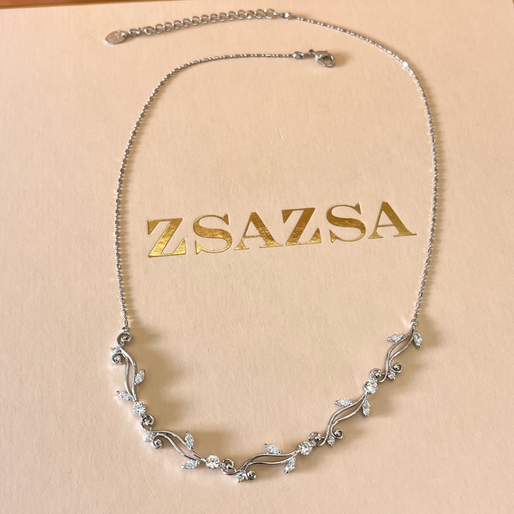 Marquise and round zircone white gold plated