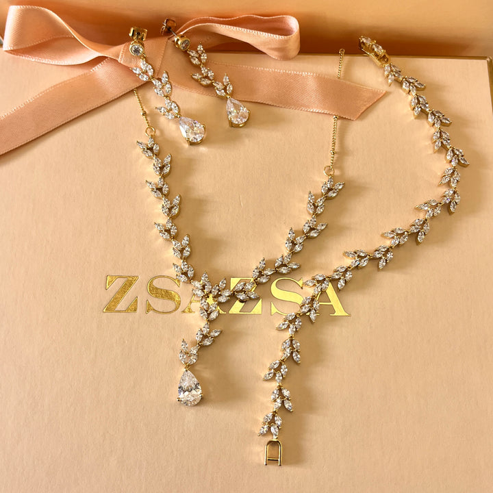 Zircone marquise and teardrop gold plated set