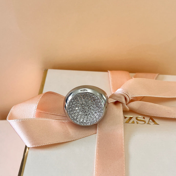 Zircone round white gold plated statement ring