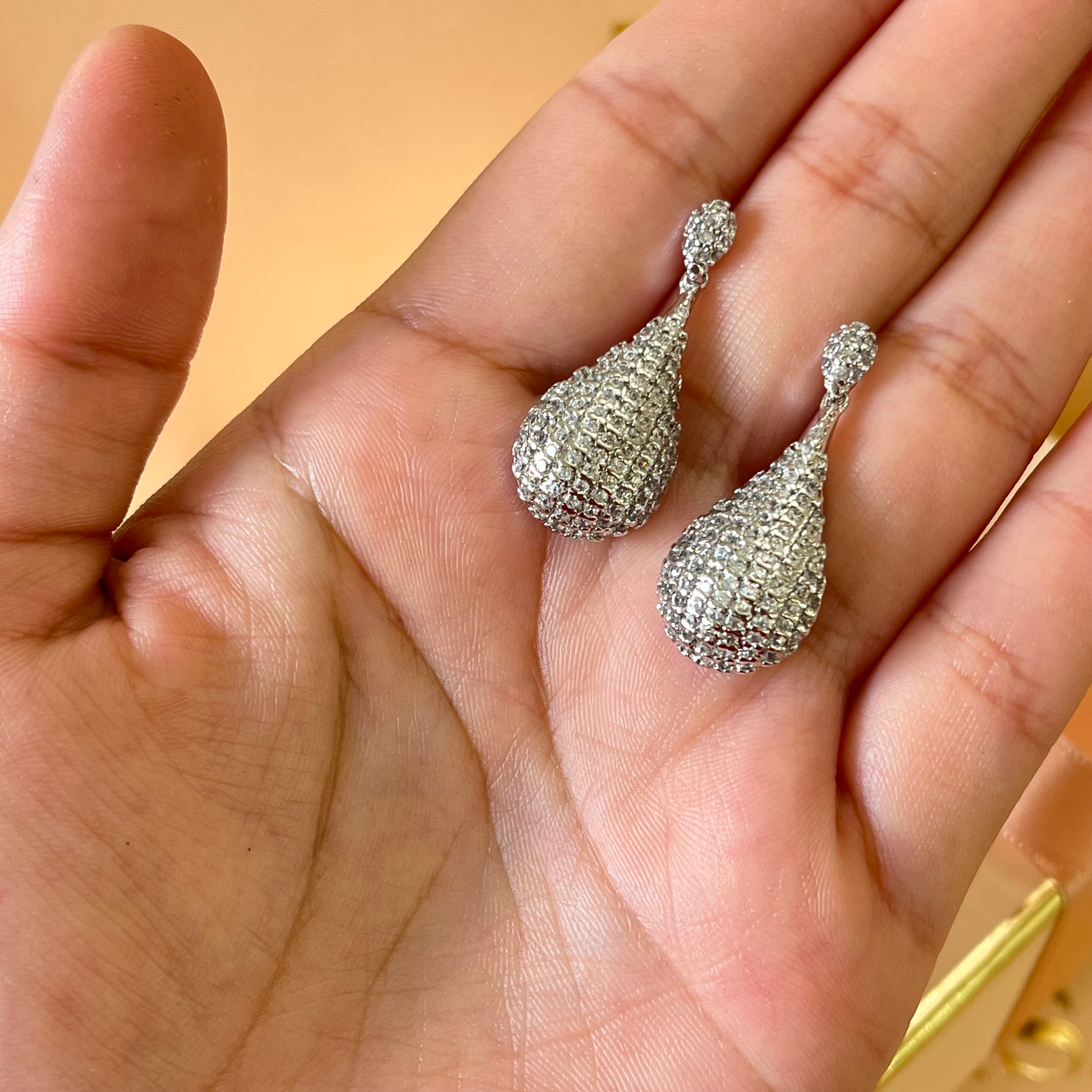 Silver zircone teardrop earrings