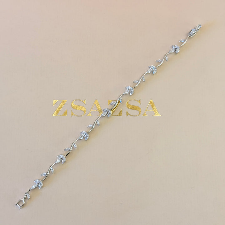 Dainty zircone white gold plated silver bracelet