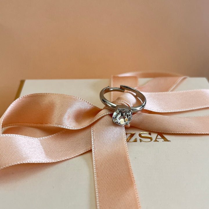 Preciosa crystals round white gold plated ring