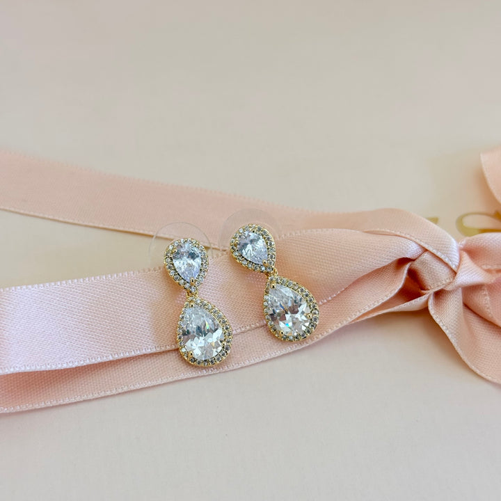 Double teardrop zircone gold plated earrings