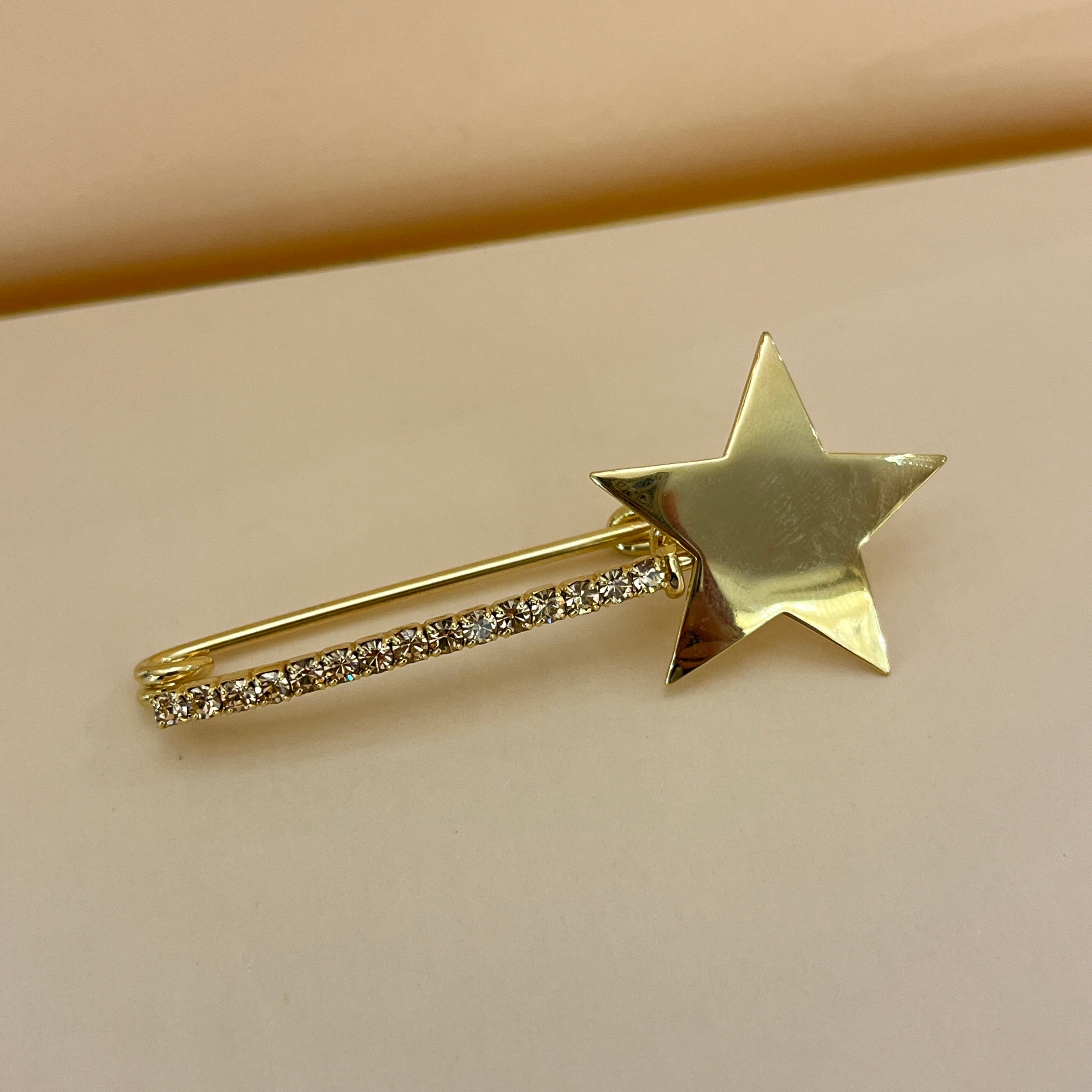 Star brooch