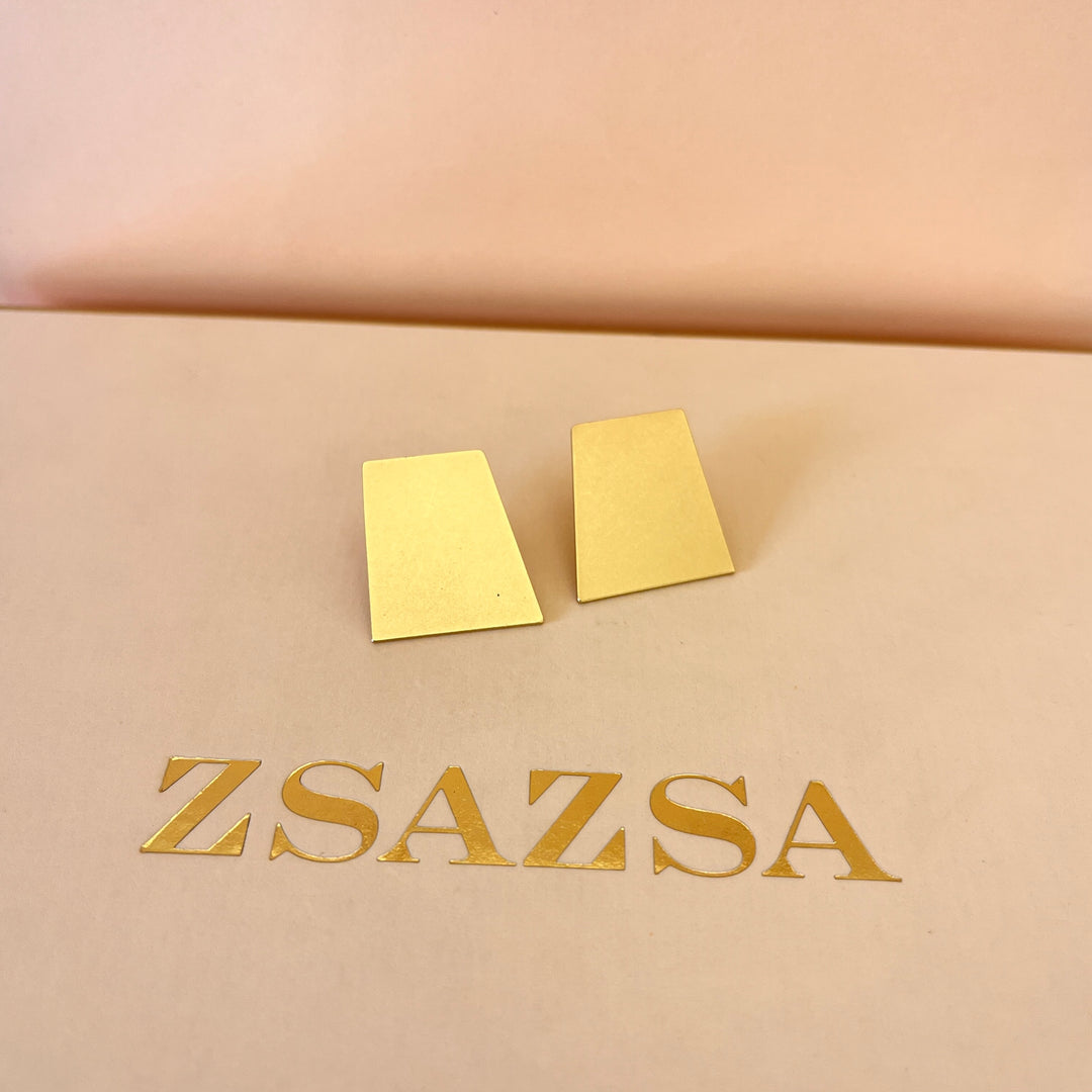 Asymmetric handmade gold plated set