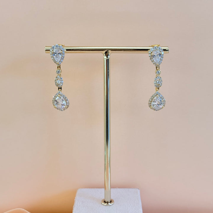 Dangling teardrop zircone gold plated earrings