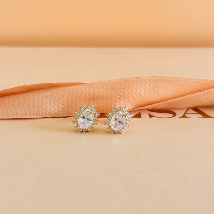 Oval zircone gold plated studs
