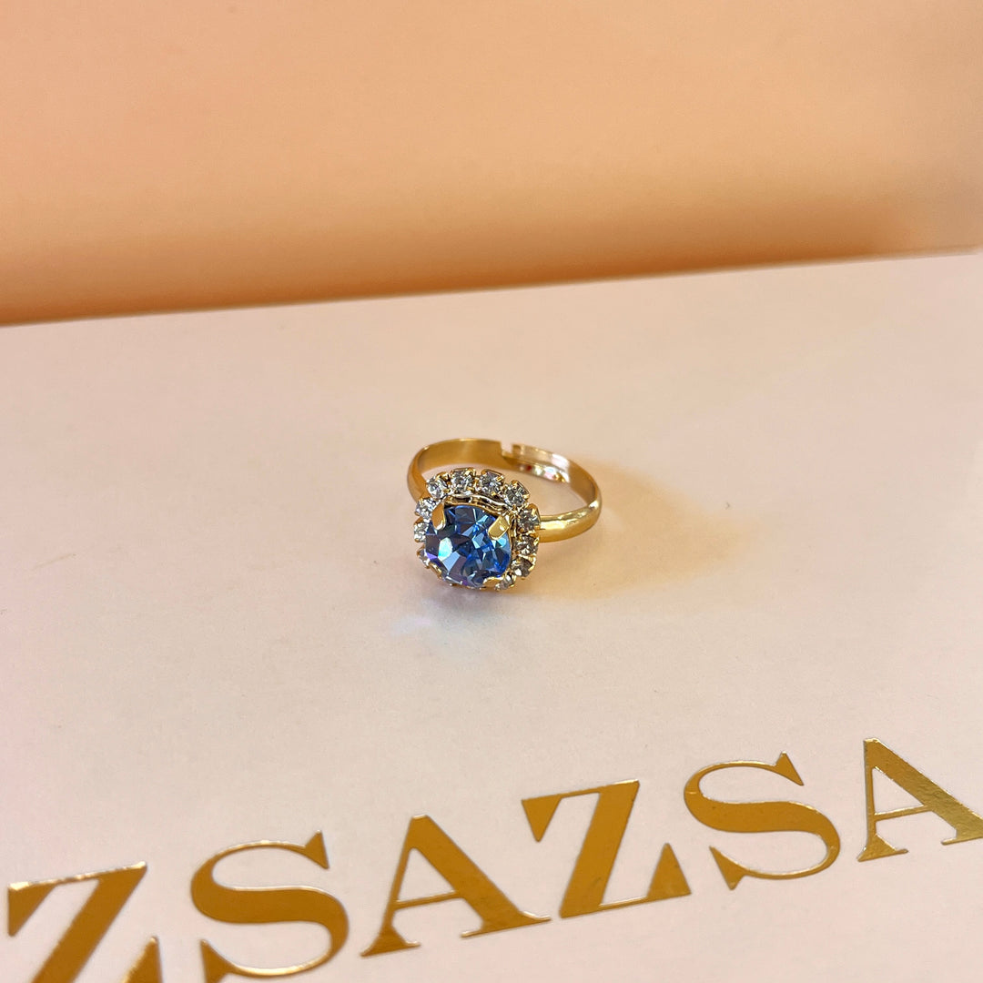 Light blue Swarovski crystals set