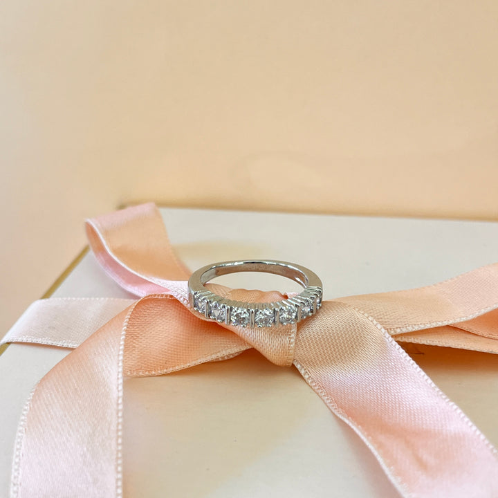 Zircone white gold plated band ring