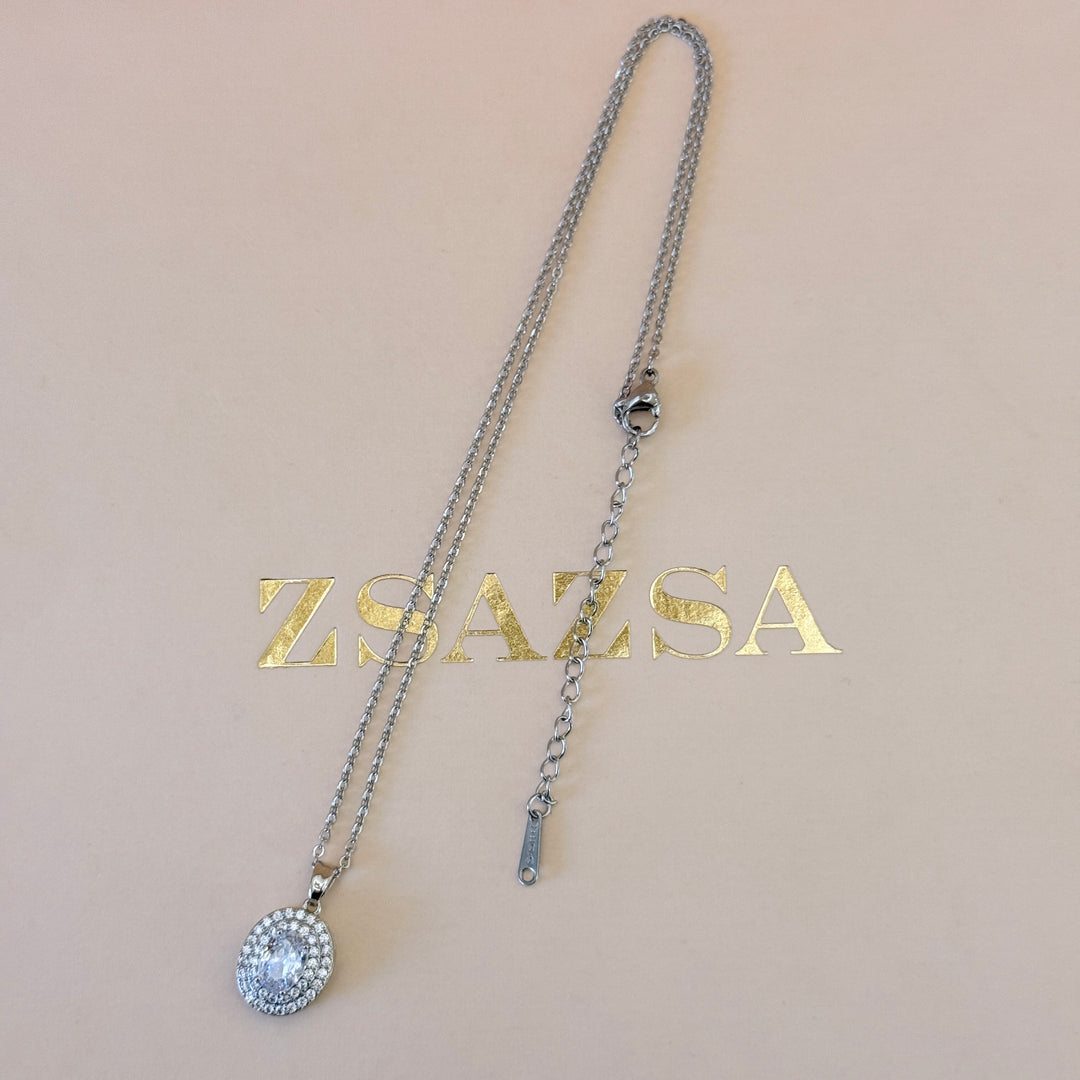Oval zircone silver pendant