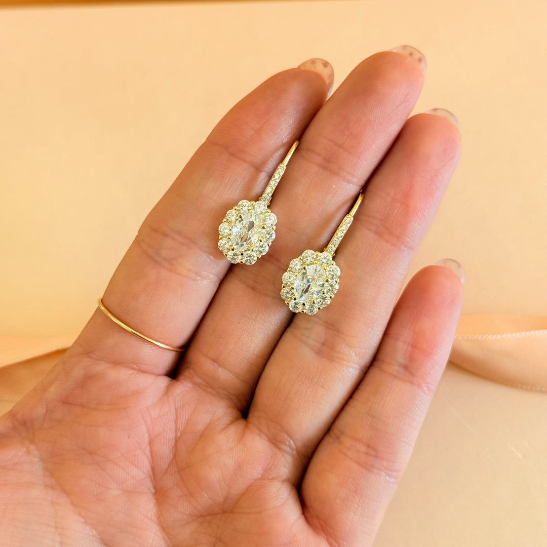 Oval hooks zircone gold plated