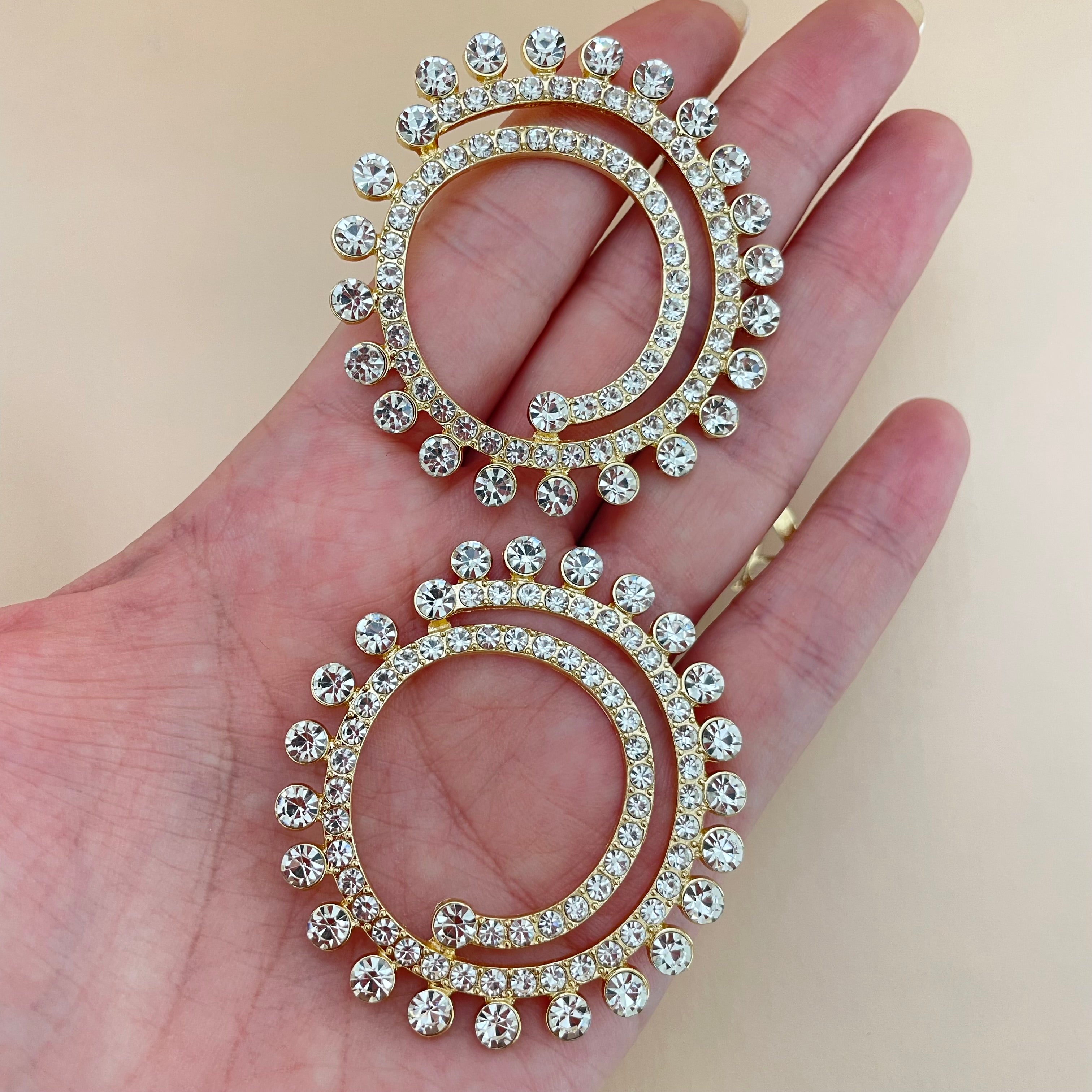 Elegant earrings