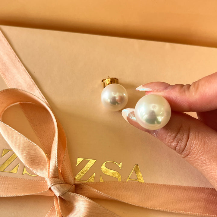 White Mallorca pearls gold plated studs