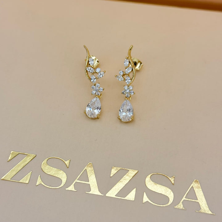 Teardrop and flower zircone gold plated set