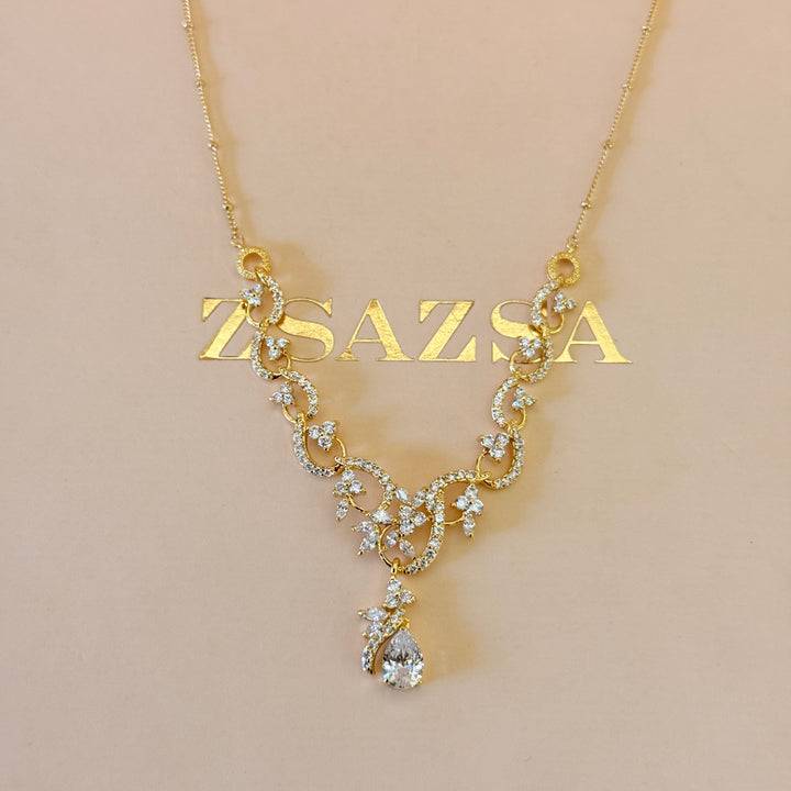 Teardrop and marquise zircone gold plated set