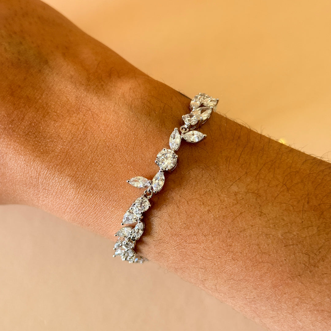 Marquise and teardrop zircone silver set