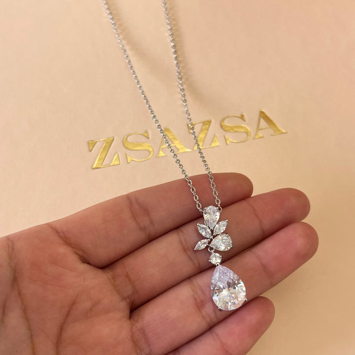 Silver zircone teardrop pendant