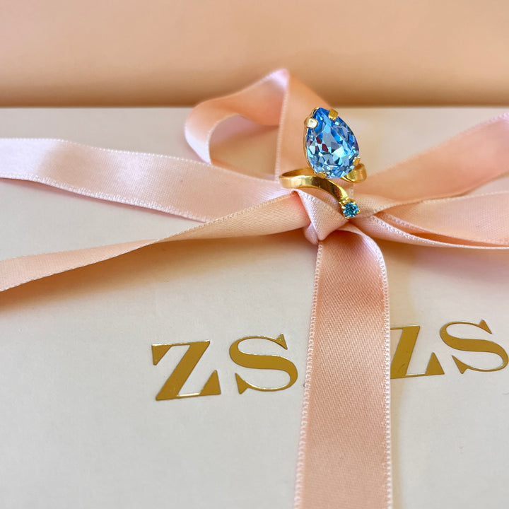 Light blue & turquoise open Preciosa crystals ring