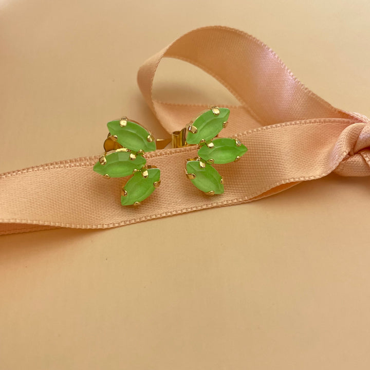Neon green summer set