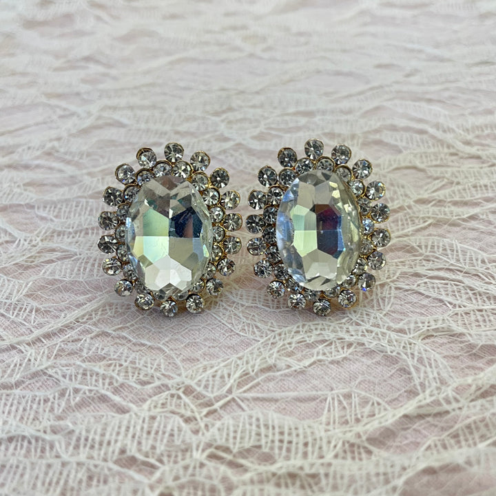 Oval rhinestone gold clips earrings