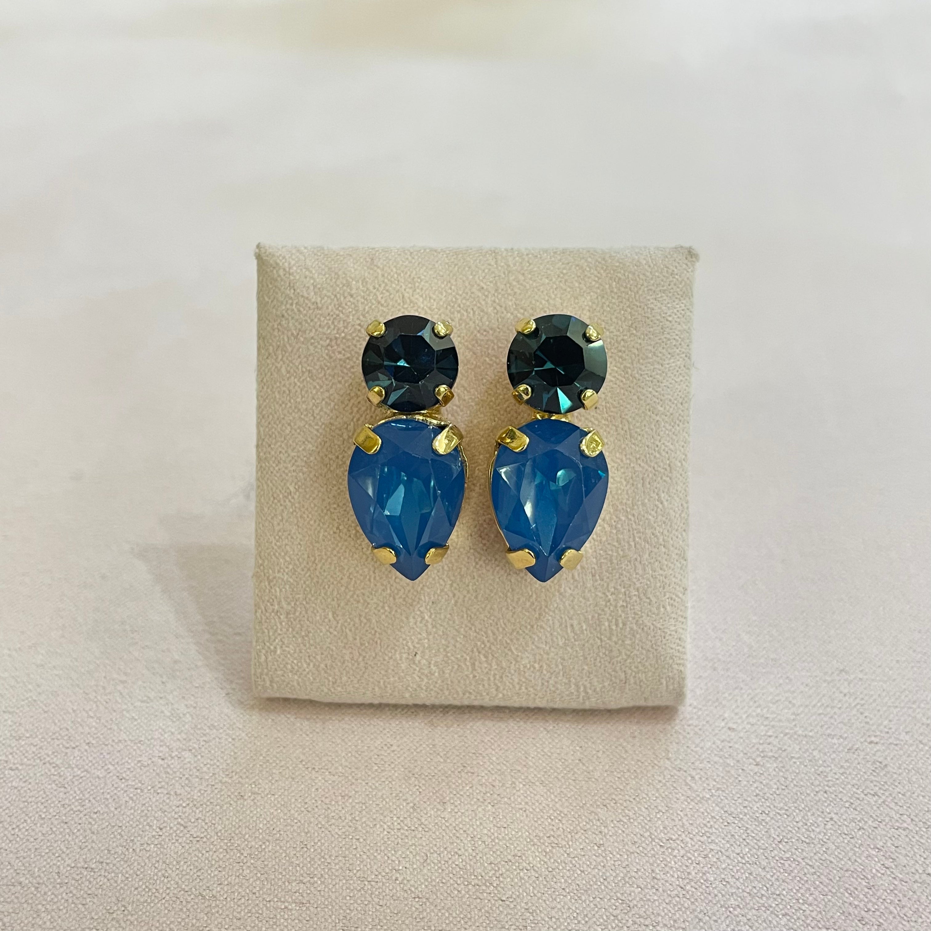 Elegant blue Swarovski crystal earrings