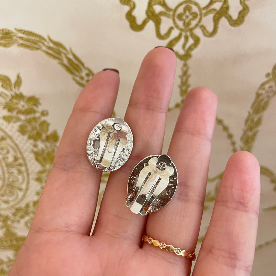 Oval pearl rhinestone clips earrings