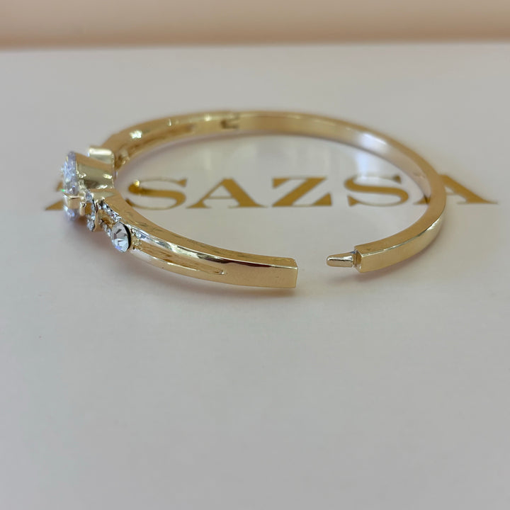 Elegant round bangle