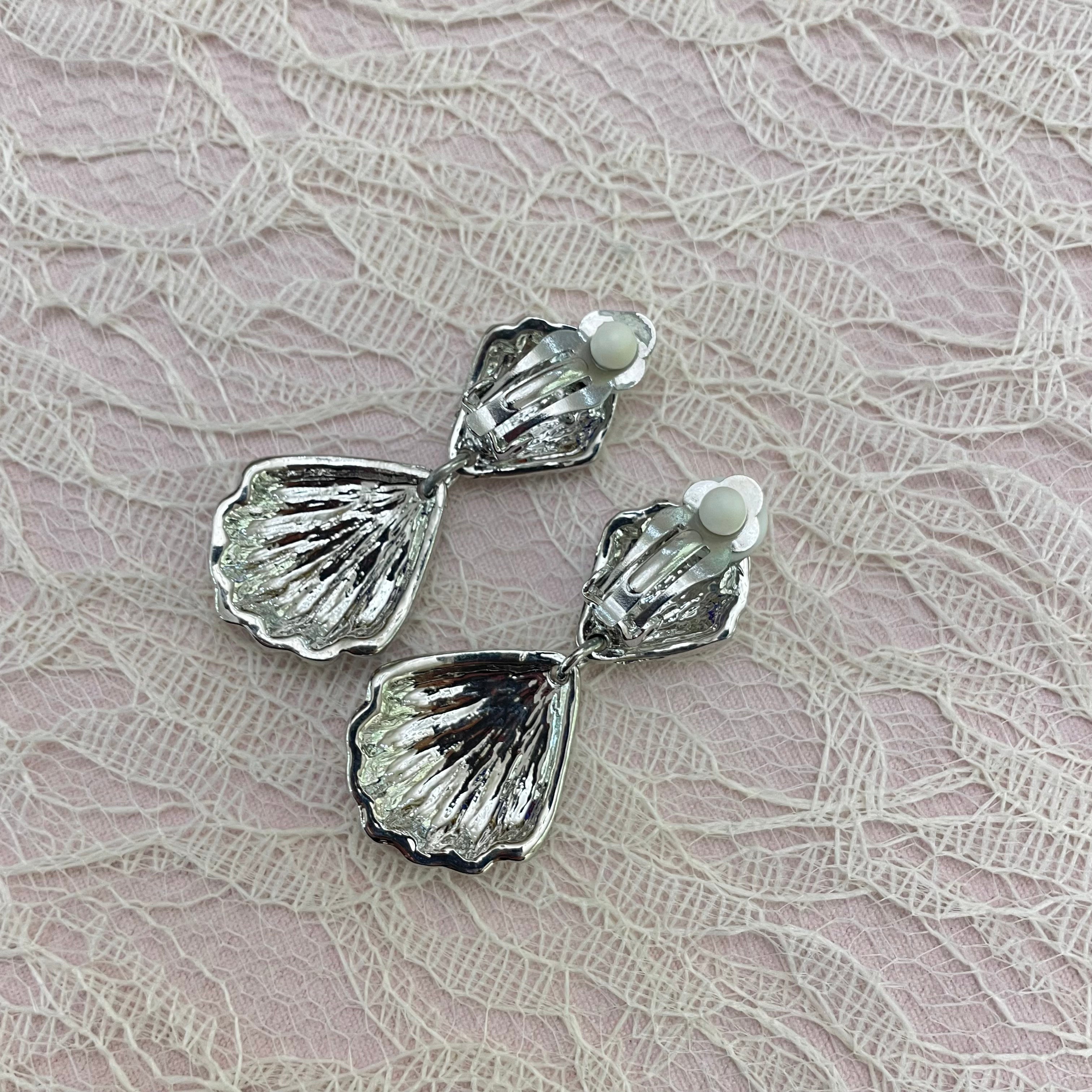 Sea shell silver clips earrings